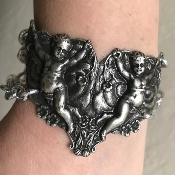 Cherub Angel Cuff Bracelet Victorian Silver Repoussé Cupid Angels Christmas Gift - Picture 2 of 12